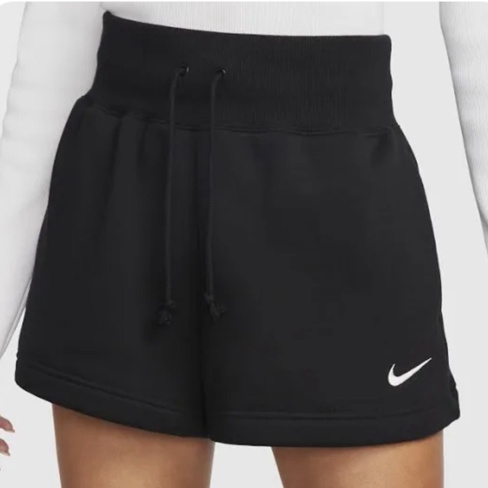 Nike Women's Dri-FIT One High Rise 2 in 1 Shorts